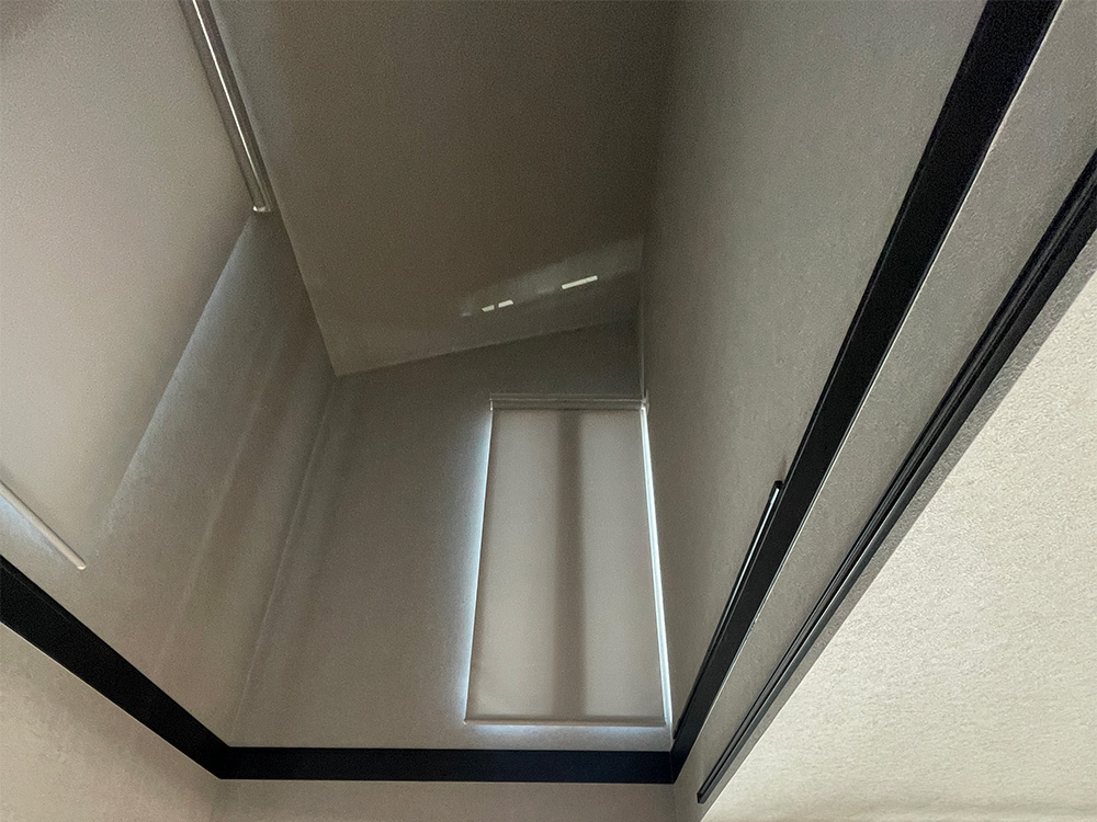 ロールスクリーン