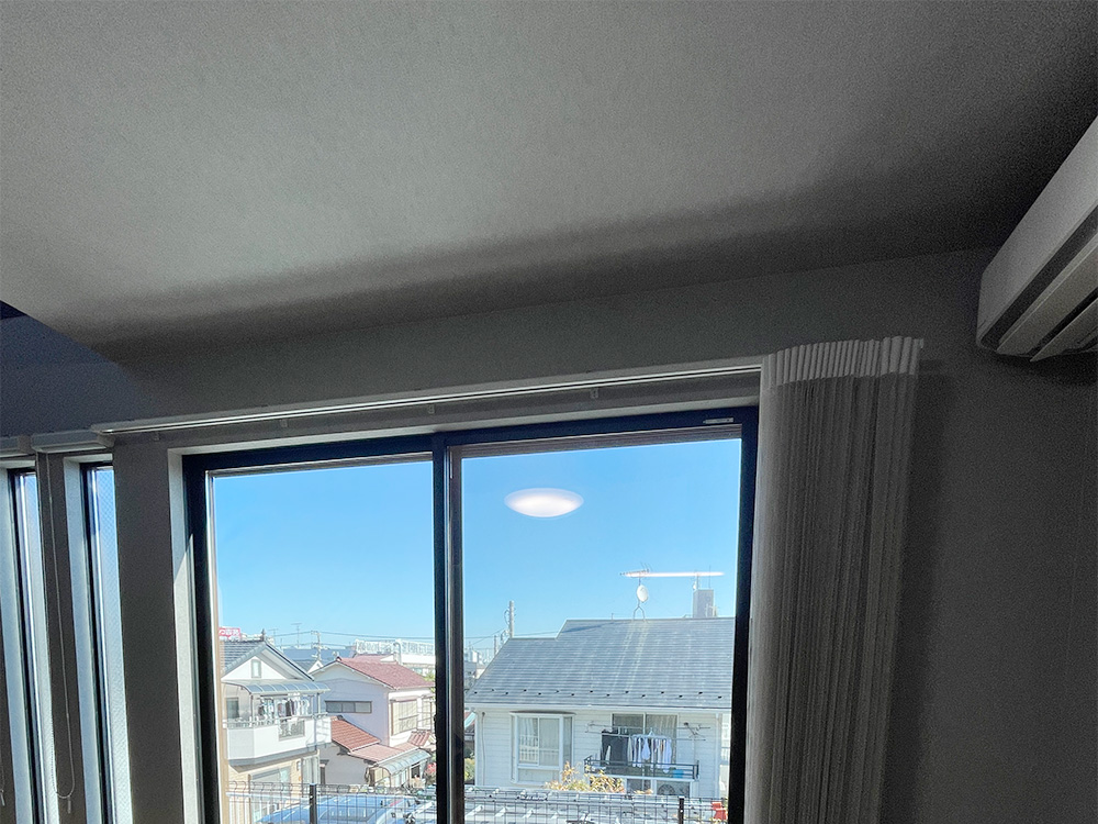 カーテンレール