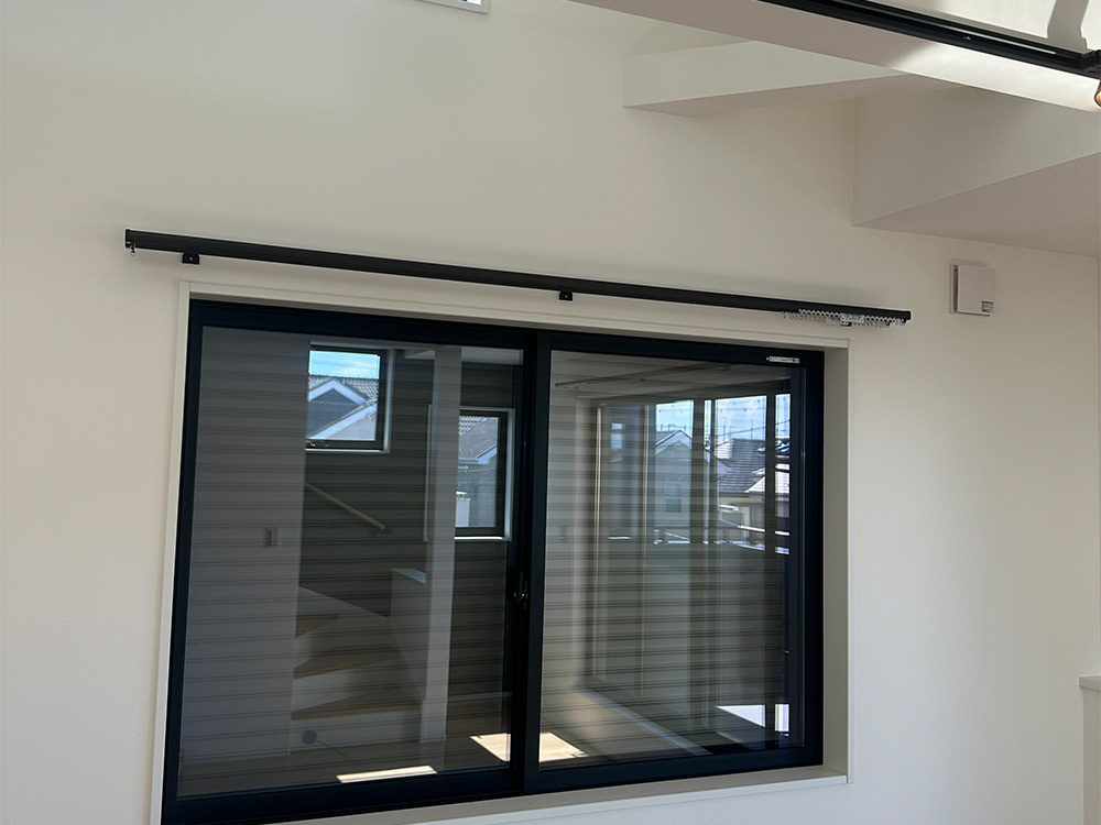 カーテンレール