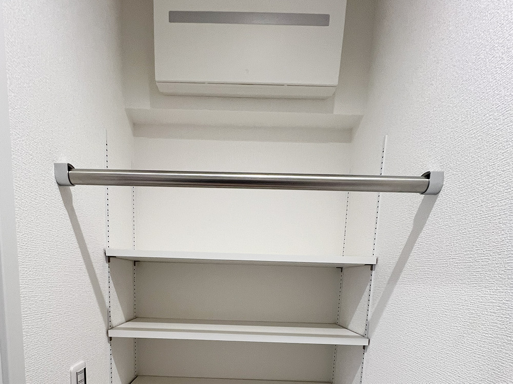 ハンガーパイプ