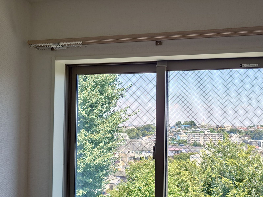 カーテンレール