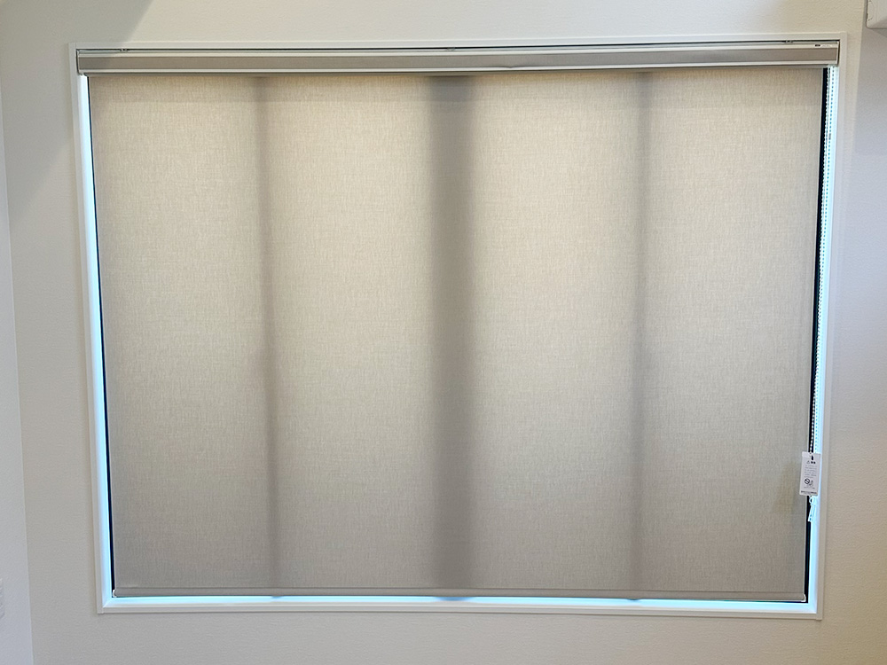 ロールスクリーン