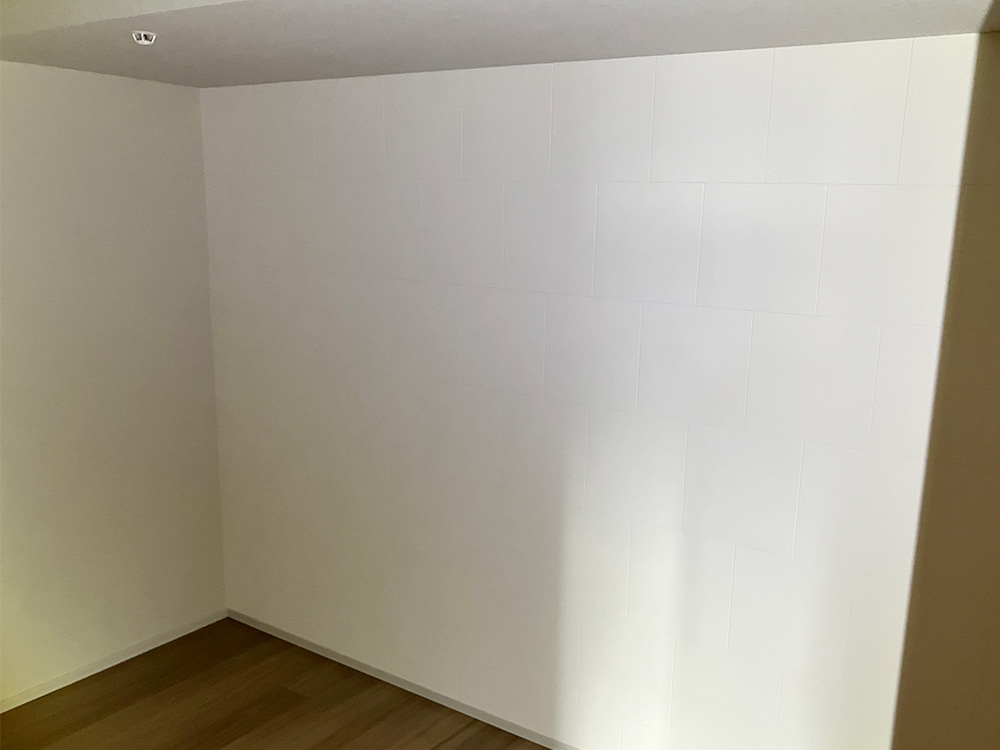 エコカラット　施工後　ニュートランス　ホワイト　洋室